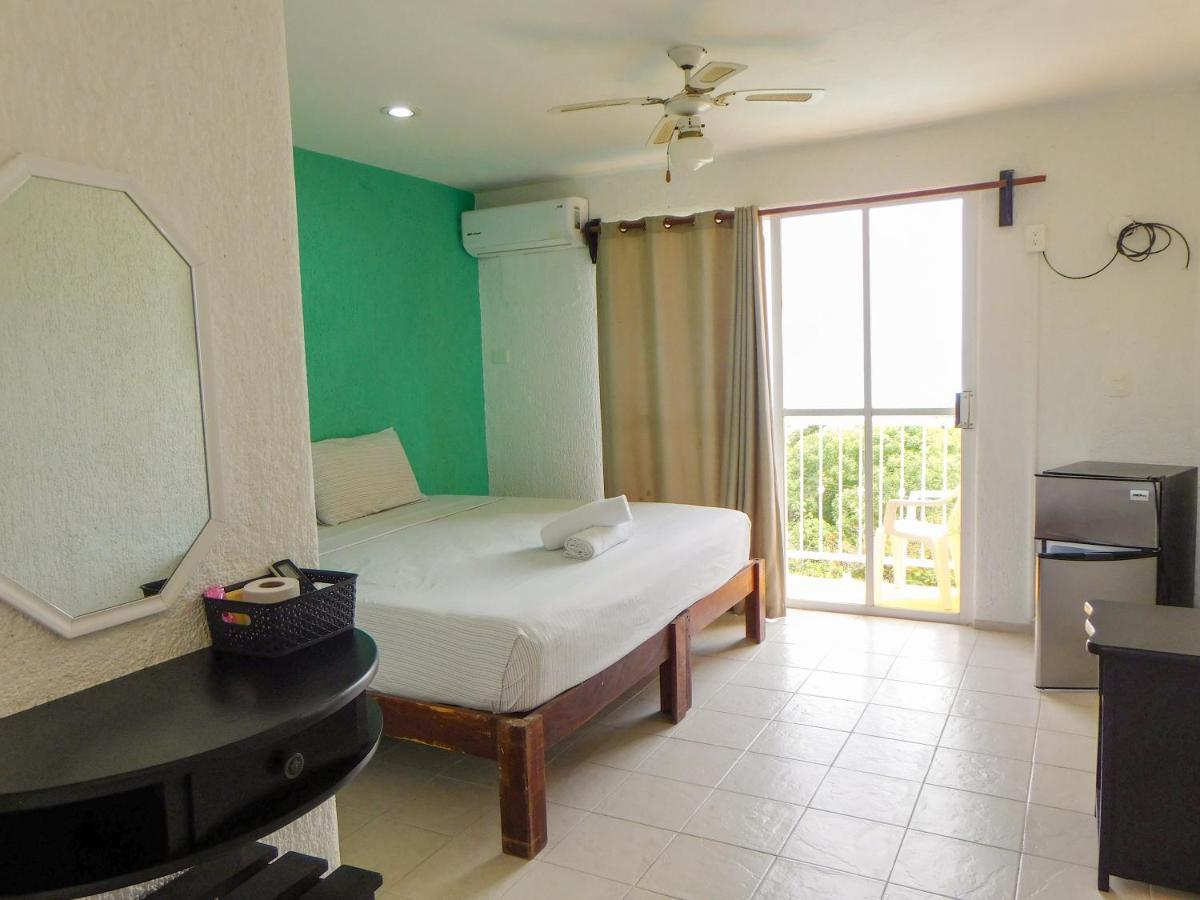 Hotel Ma Elena Isla Mujeres Zewnętrze zdjęcie